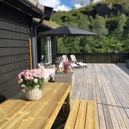 Great In Sirdal With 4 Bedrooms For Up To 10 Persons *