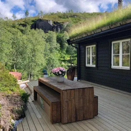 Great In Sirdal With 4 Bedrooms For Up To 10 Persons